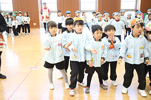 3月生まれのお誕生会 　ードッジボールー　　年長