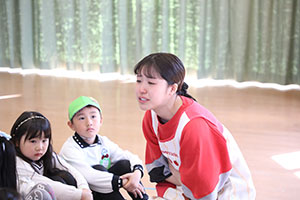 3月生まれのお誕生会 　ードッジボールー　　年長