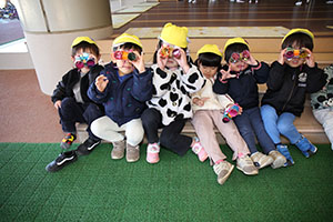 双眼鏡を持ってお散歩🎵　あひる