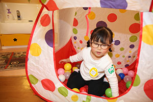 ボール遊び　あひる