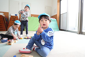 積み木遊び　ぺんぎん