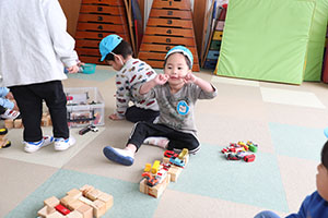 積み木遊び　ぺんぎん