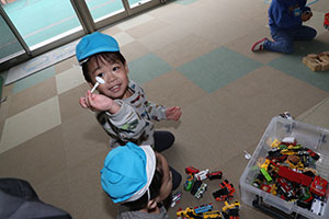 積み木遊び　ぺんぎん