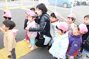 お散歩楽しかったね　ひよこ