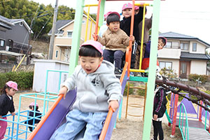 お散歩楽しかったね　ひよこ