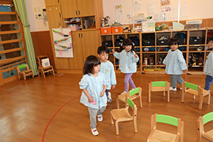 いす取りゲーム　ぺんぎん