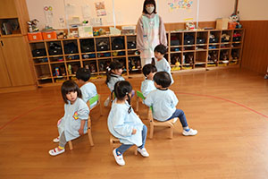 いす取りゲーム　ぺんぎん