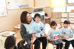 思い出帳渡し　ばら・ひまわり・さくら