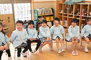 思い出帳渡し　ばら・ひまわり・さくら