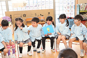 思い出帳渡し　ばら・ひまわり・さくら