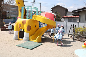 かくれんぼと宝探し　うさぎ