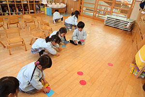 色選びいす取りゲーム　ぱんだ