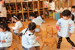 色選びいす取りゲーム　ぱんだ