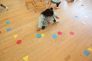 色選びいす取りゲーム　ぱんだ