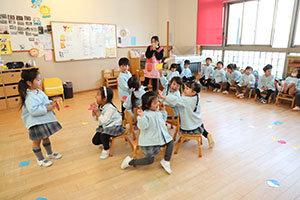 色選びいす取りゲーム　ぱんだ