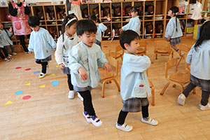 色選びいす取りゲーム　ぱんだ